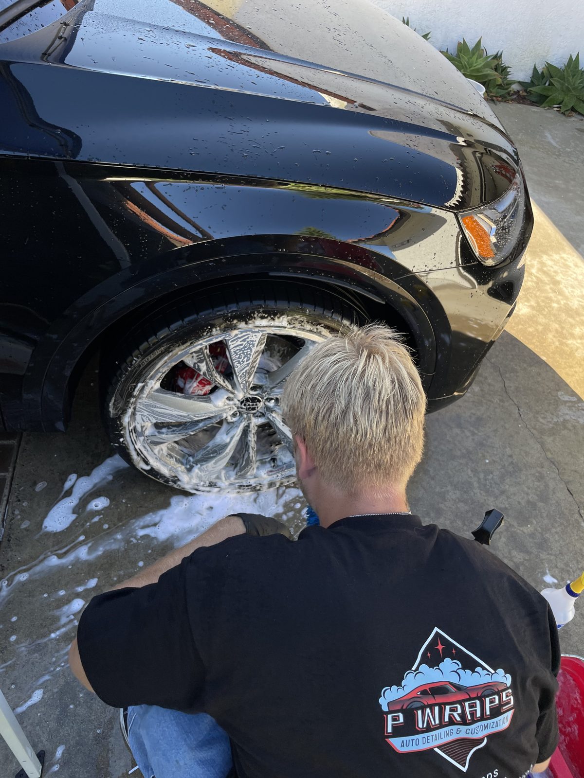 Wheel and brake detailing with foam